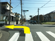 【左折】土呂駅入口交差点を左折して産業道路へ